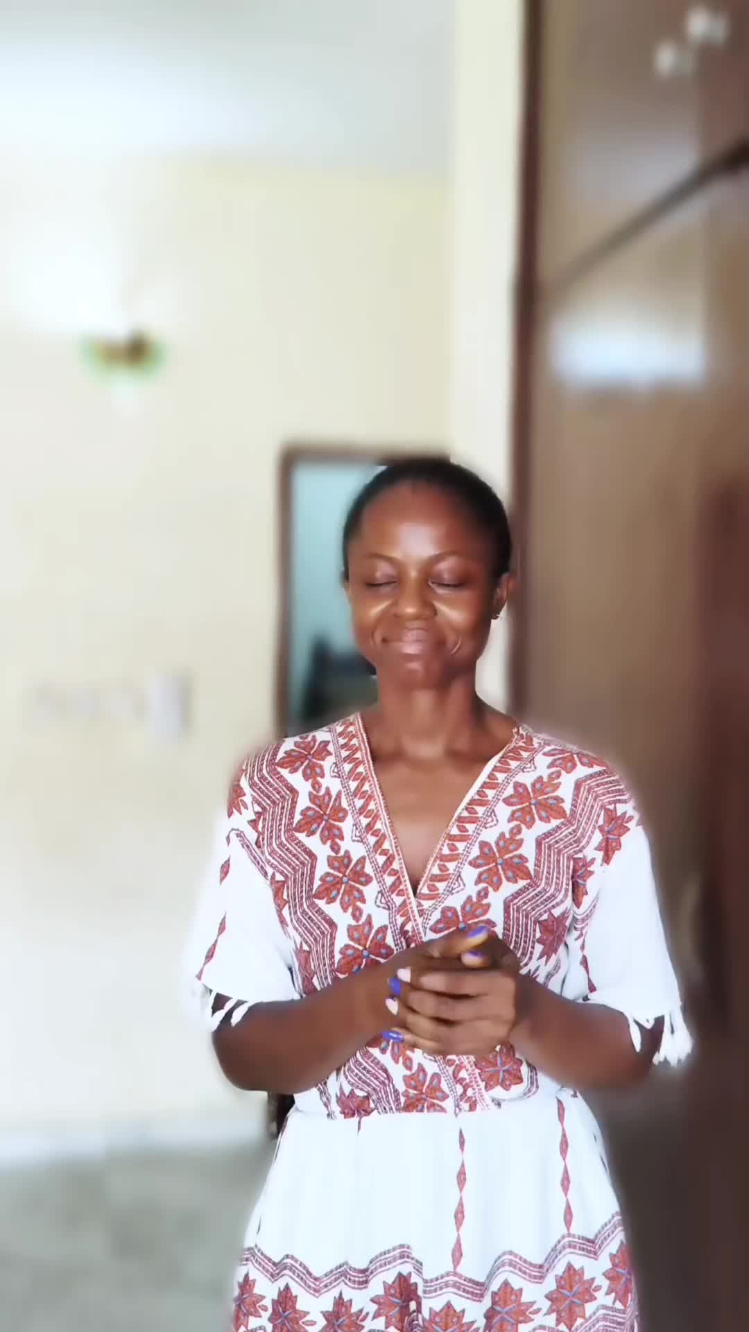 @Ahugowoman