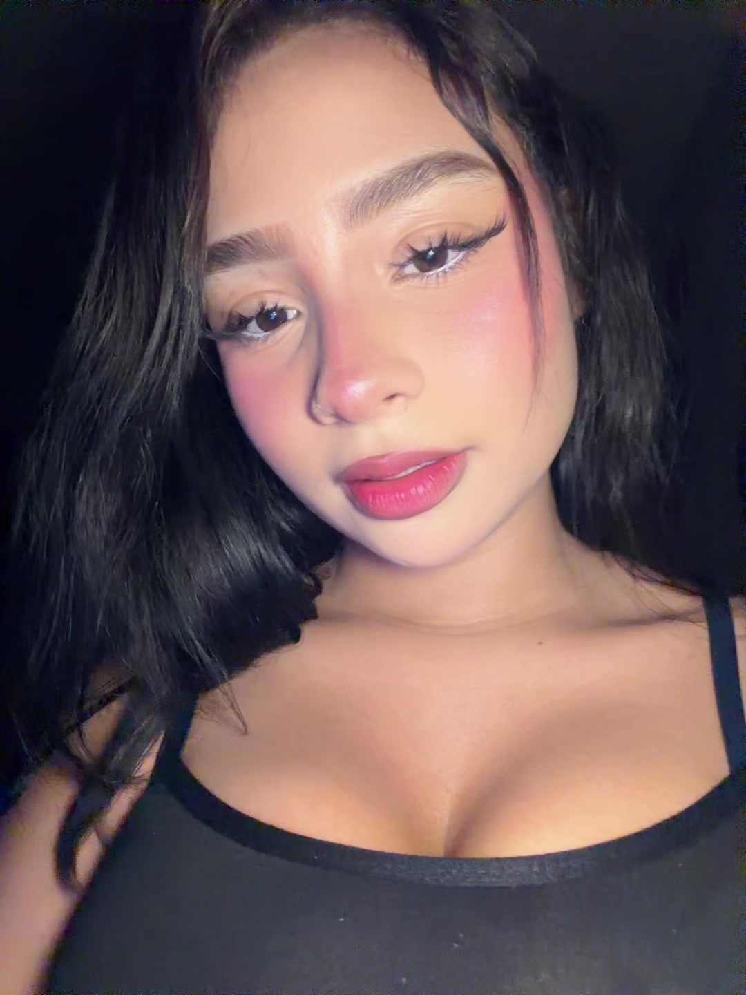 @𝒔𝒂𝒓𝒂 ☻
