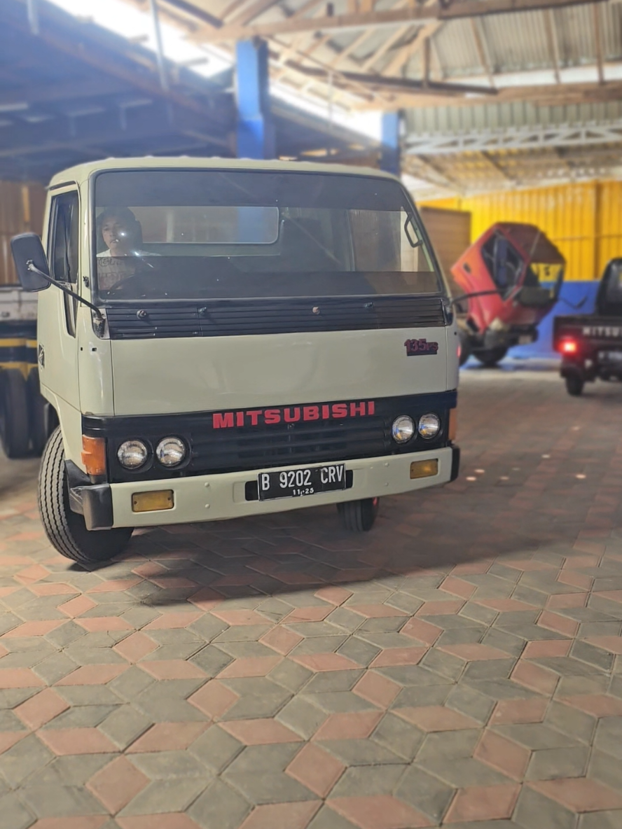 @GUNADI TRUCK🚛