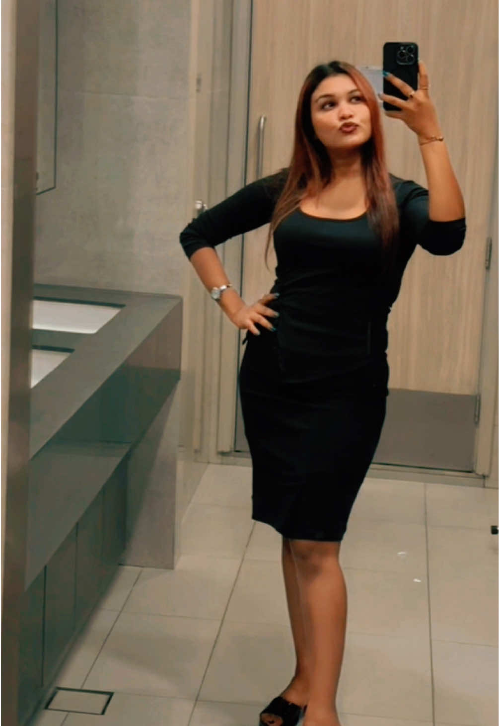 @Janani🌹