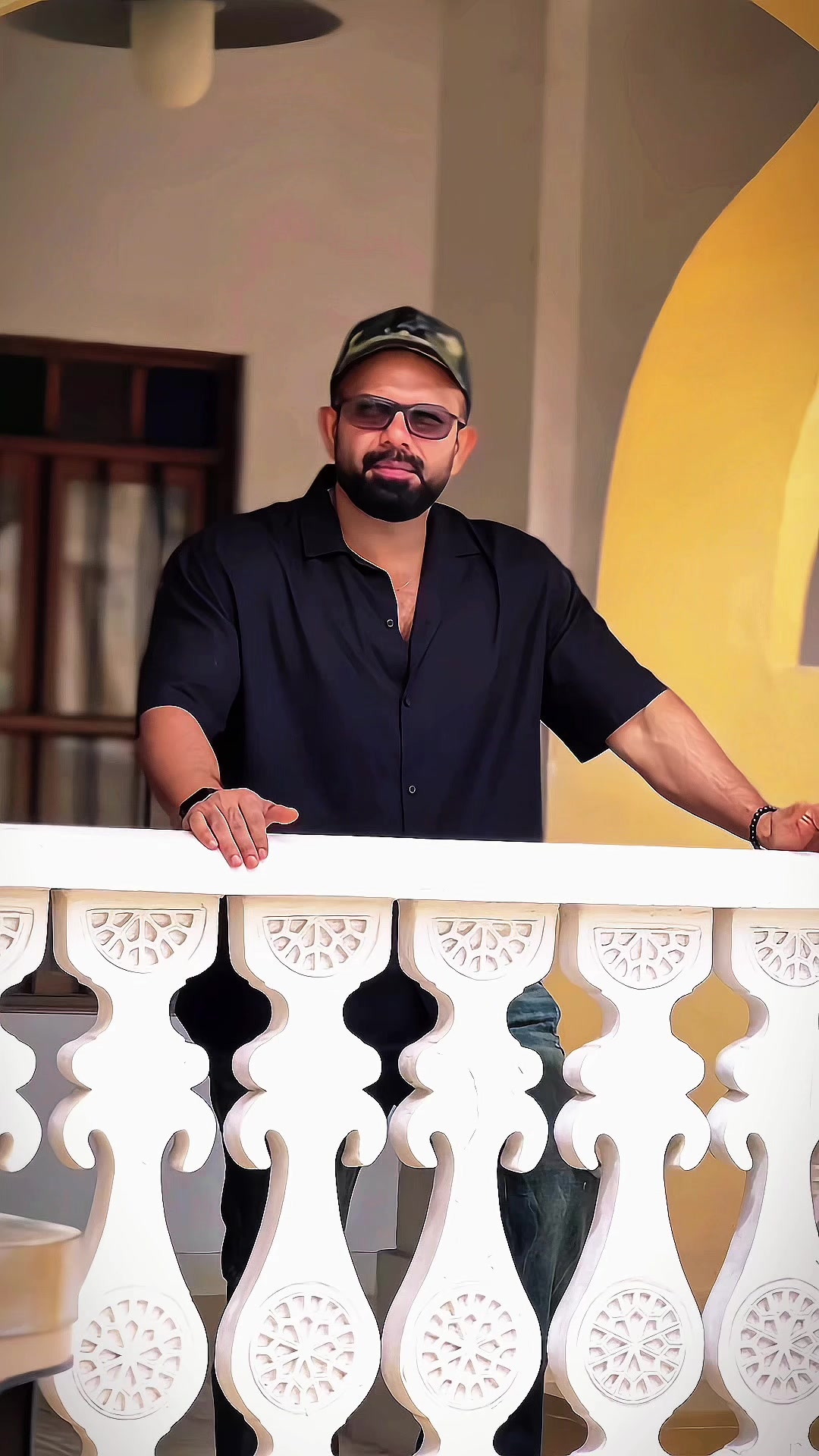 @👑തൊപ്പിക്കാരൻ👑