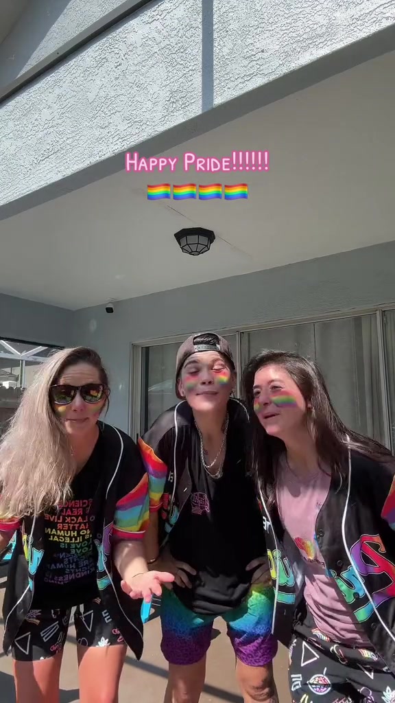 @🏳️&zwj;🌈Angelia🖤