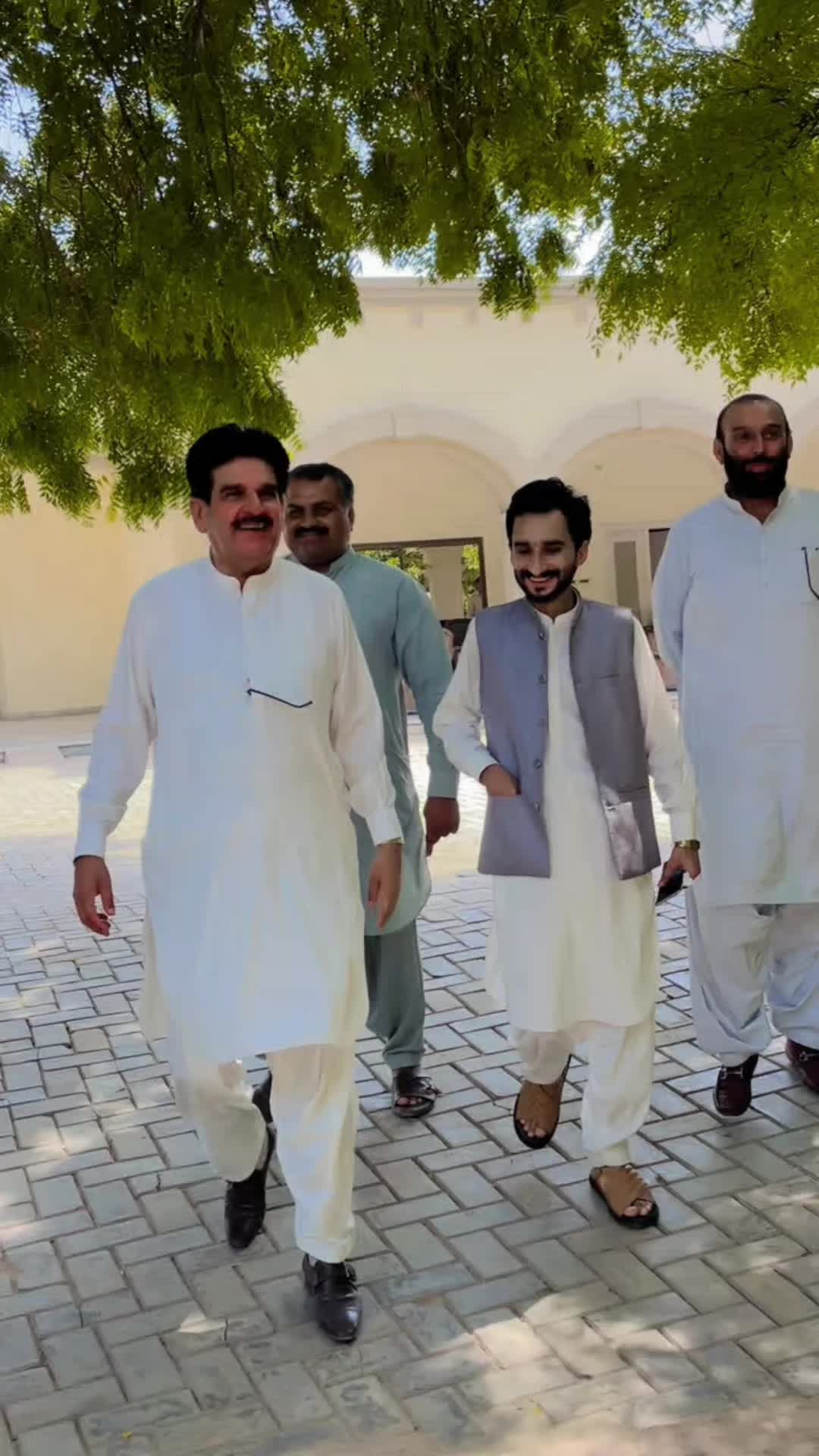 @Malik Yaseen Khand ❤️