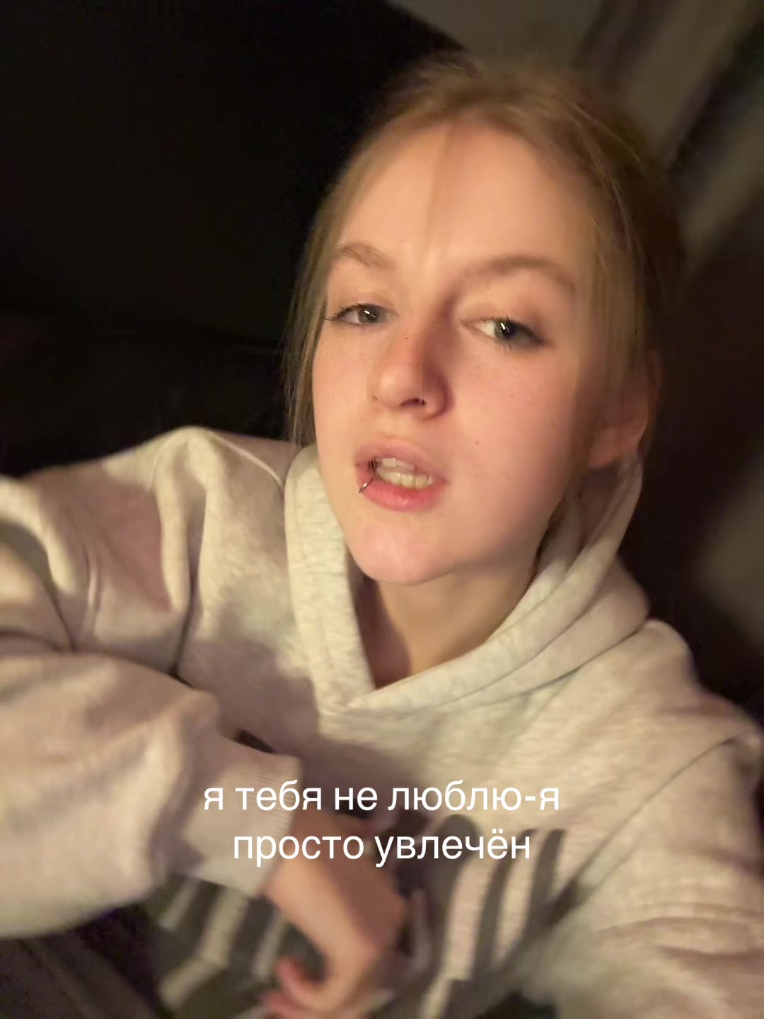 @aksi