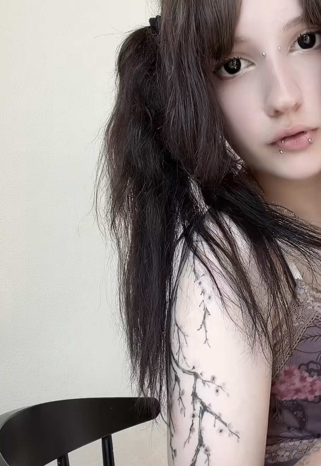 @urhikky