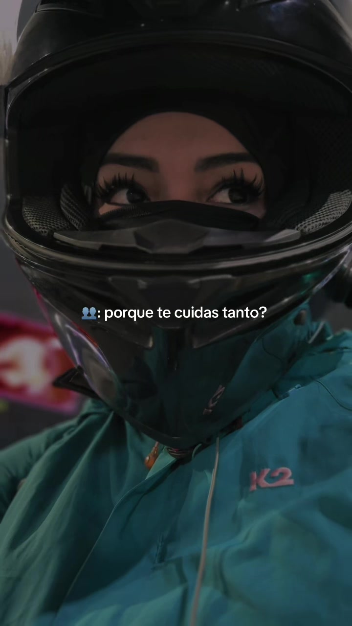 @Cɪɴᴛʜʏᴀ Lᴇóɴ🏍️