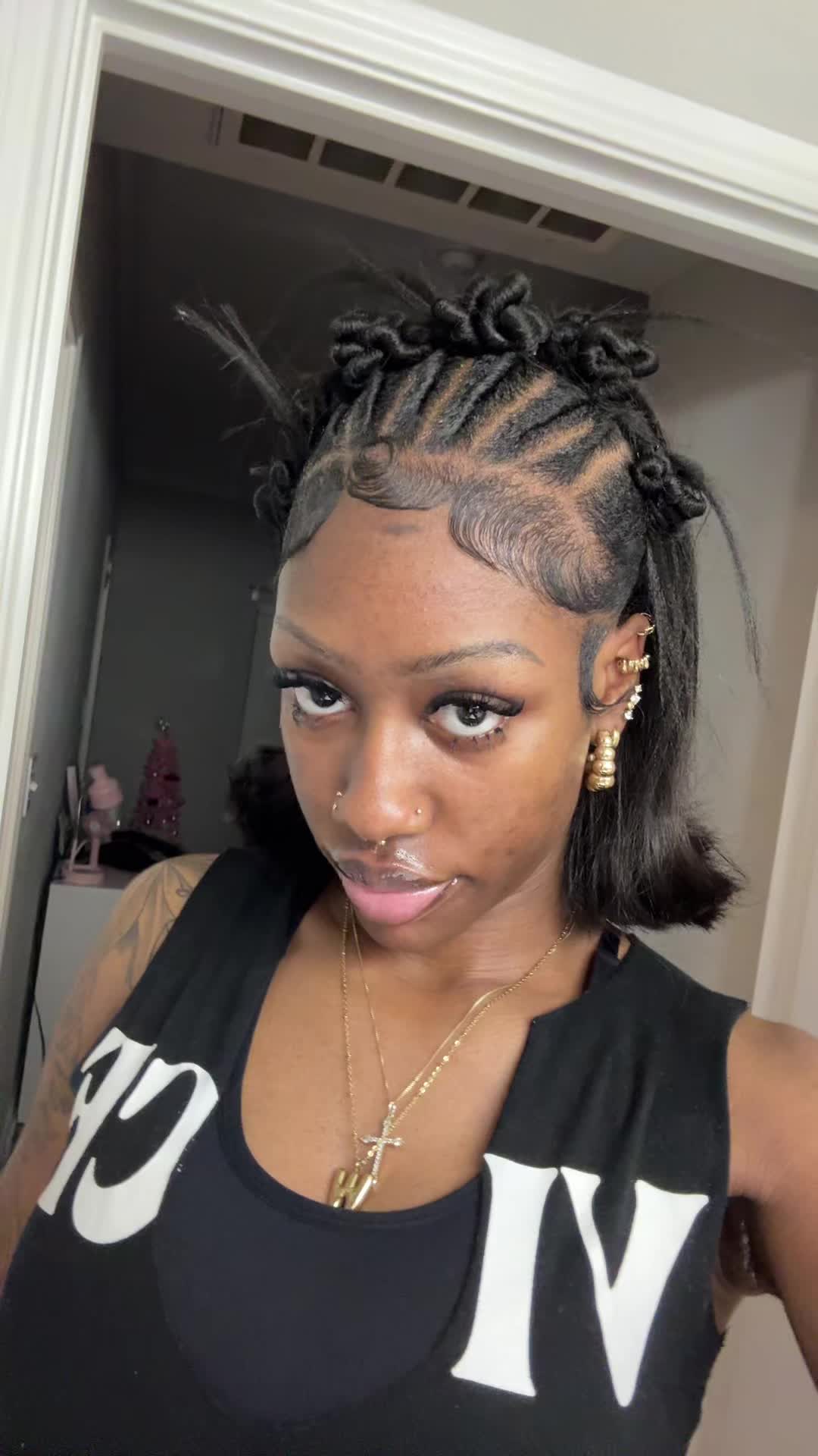 @whitnii