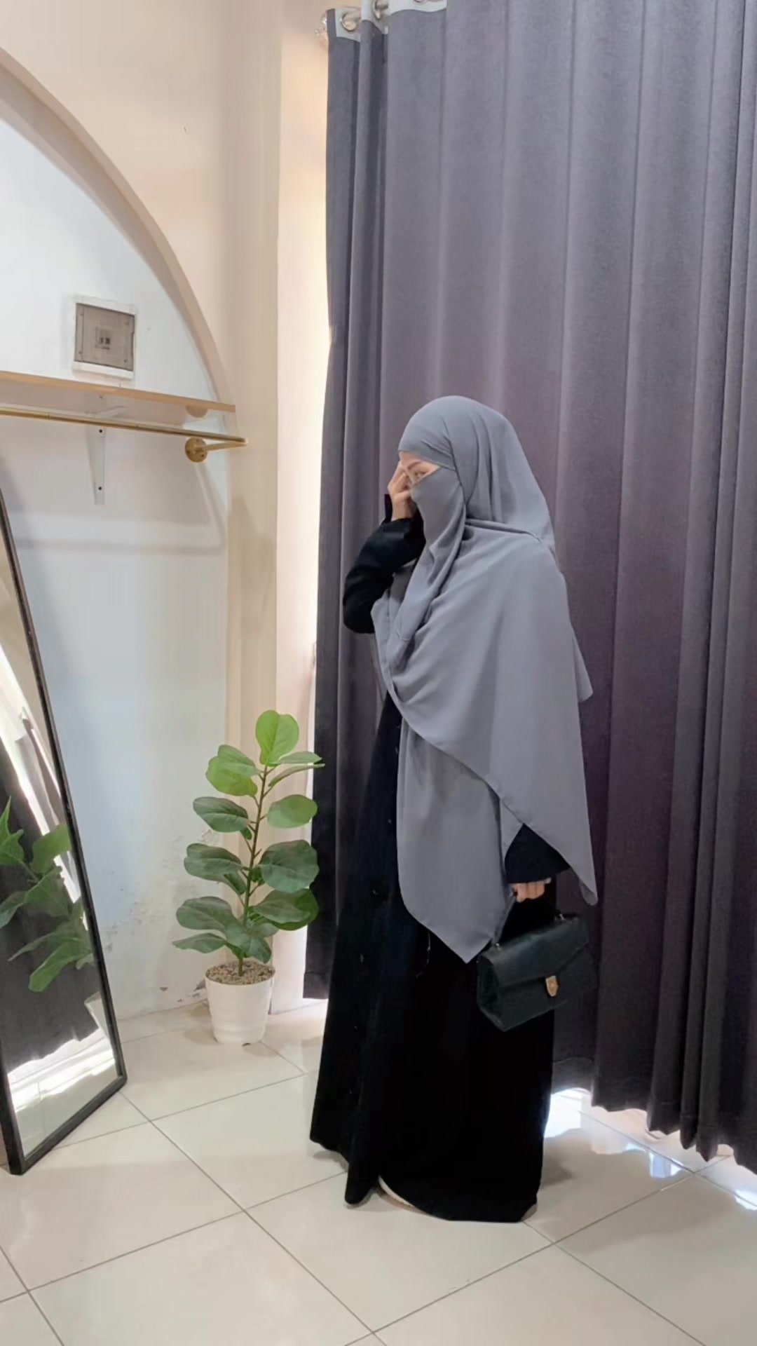 @Habbabahniqob_store