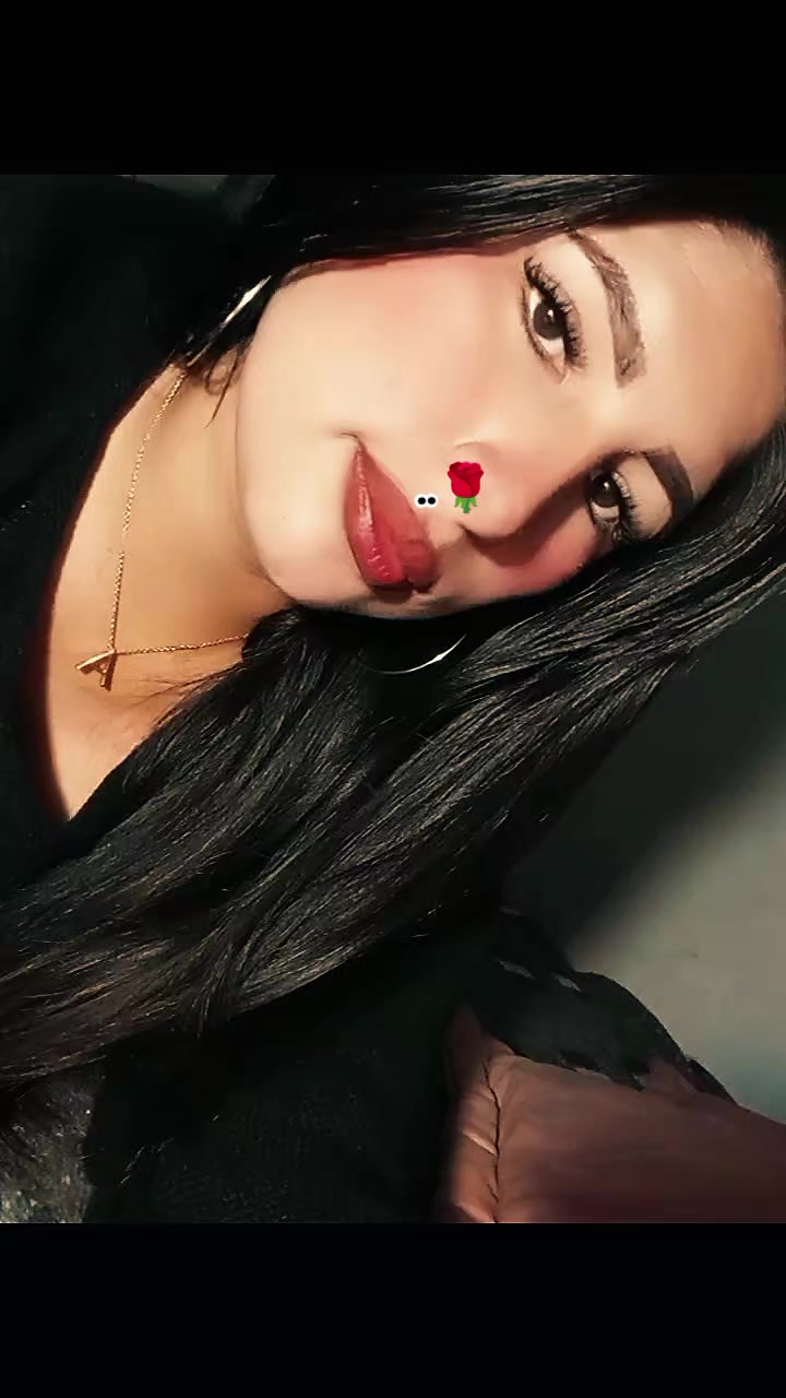 @tu loquita 😏