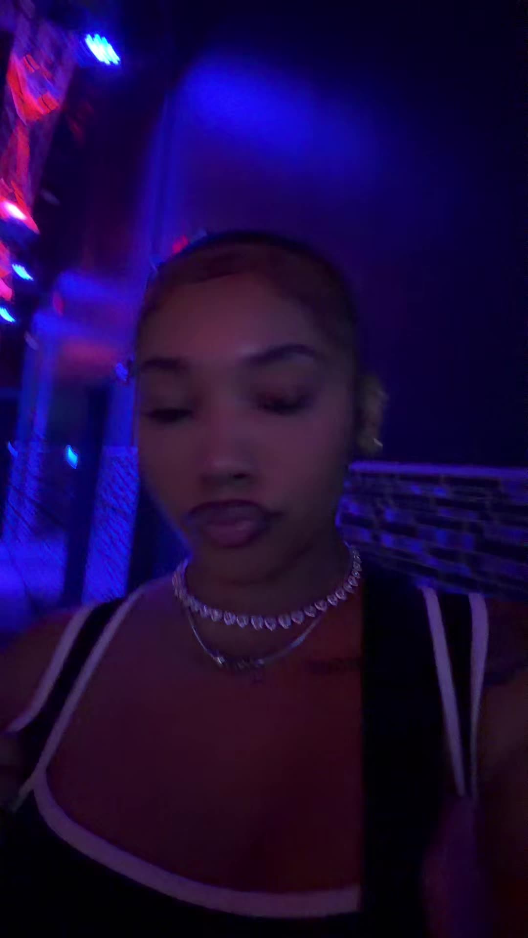 @monique