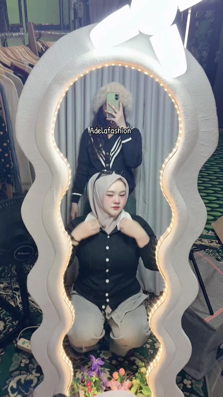 @Adelafashion1
