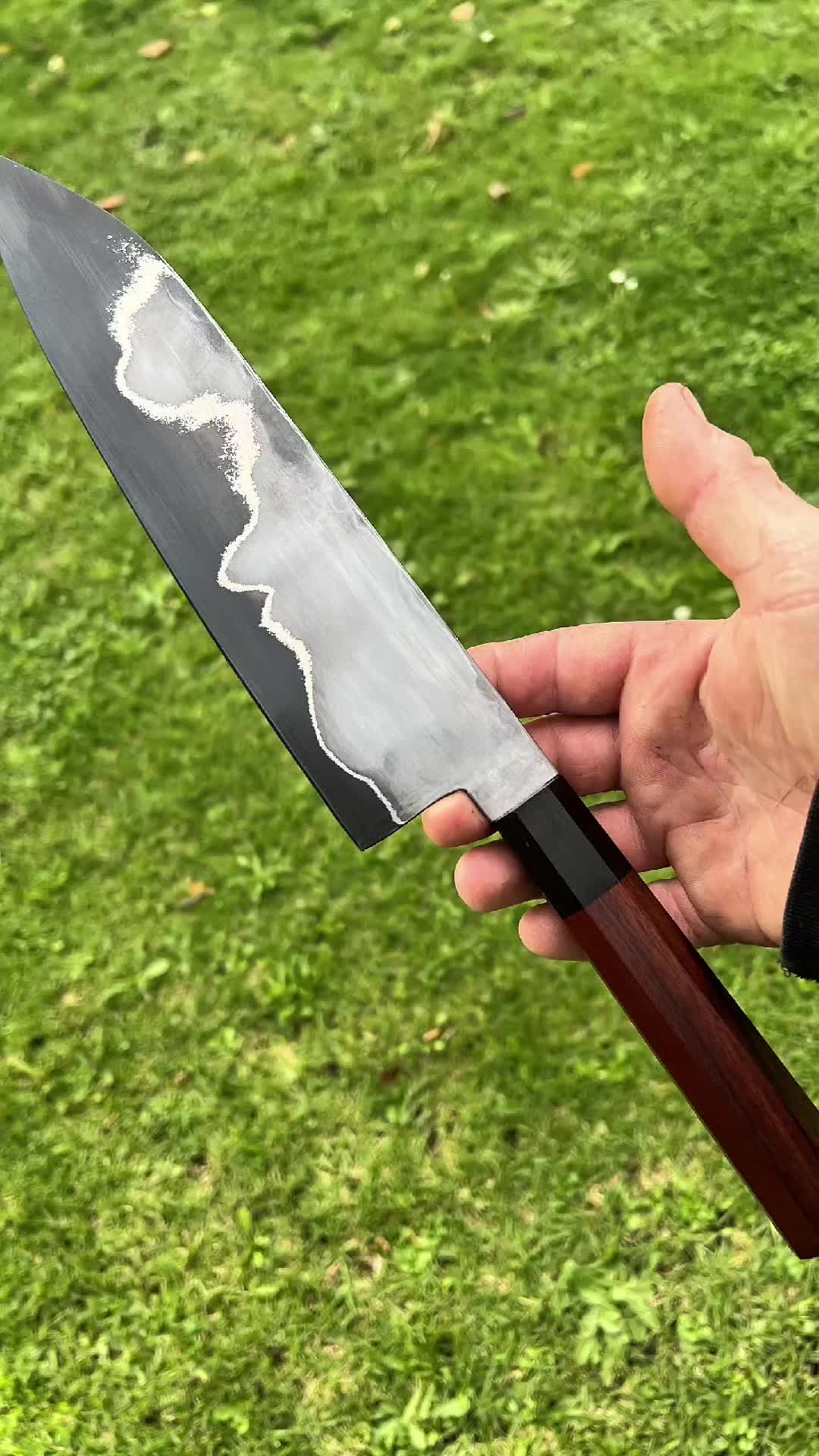 @Black_fish_blades