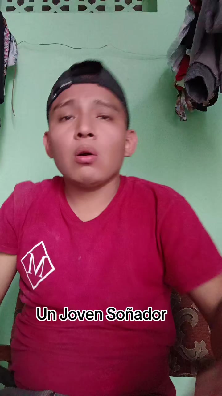 @Un Joven So&ntilde;ador Sv