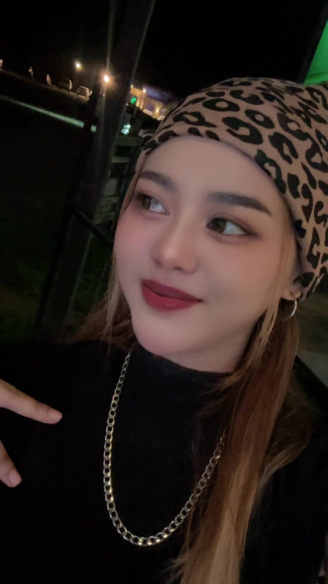 @กานต์ ธารา (99.4K)