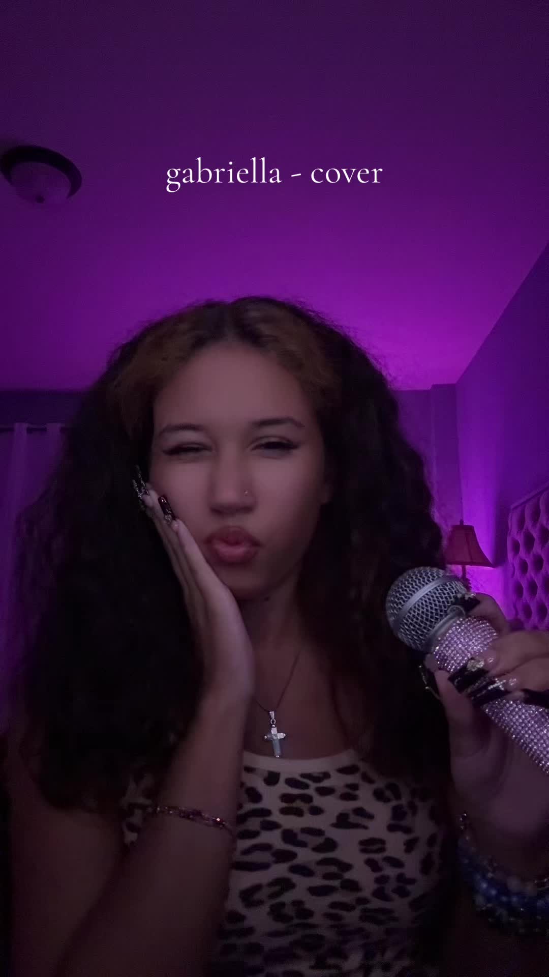 @Brooke sings