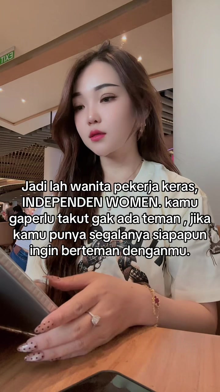@ItsMe_Via