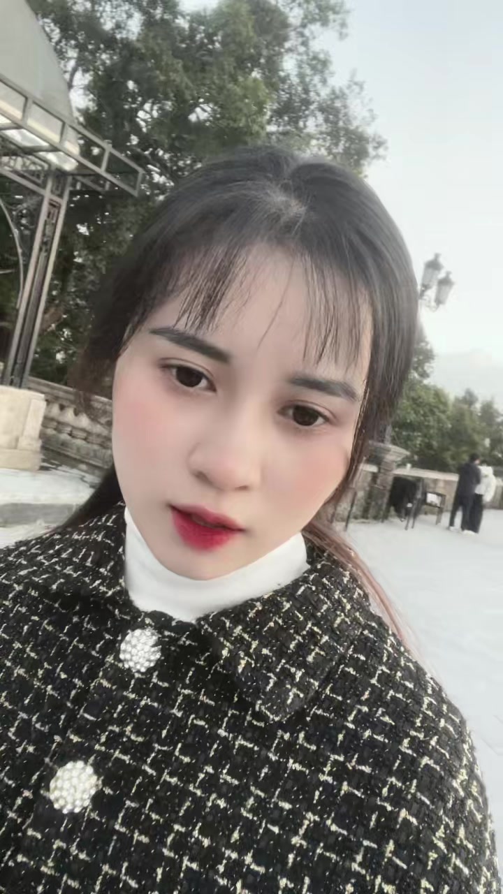 @Huyền Bống2003