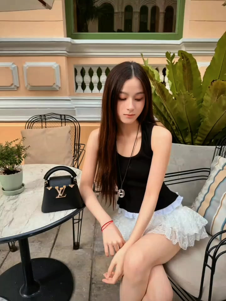 @emily