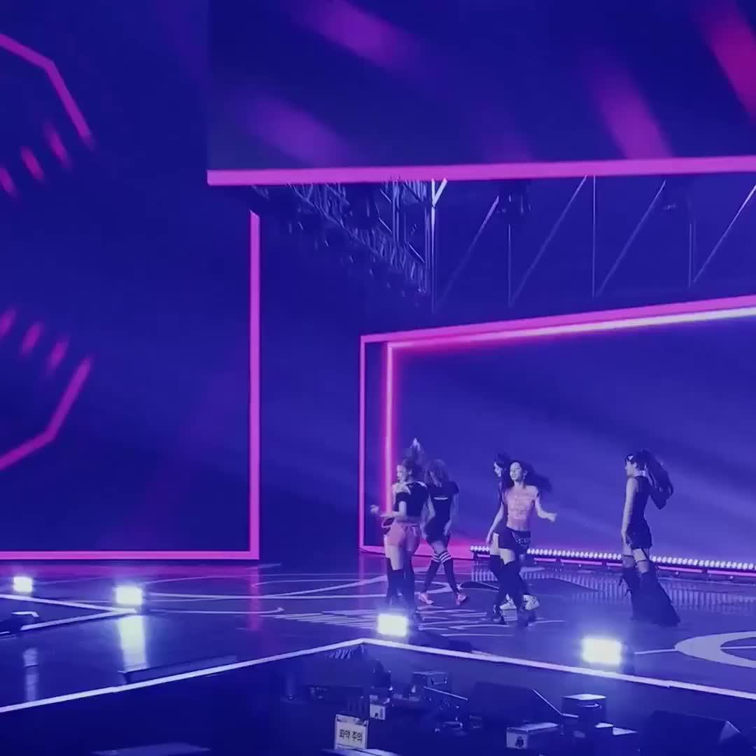 @IZNA OT6 ❤️