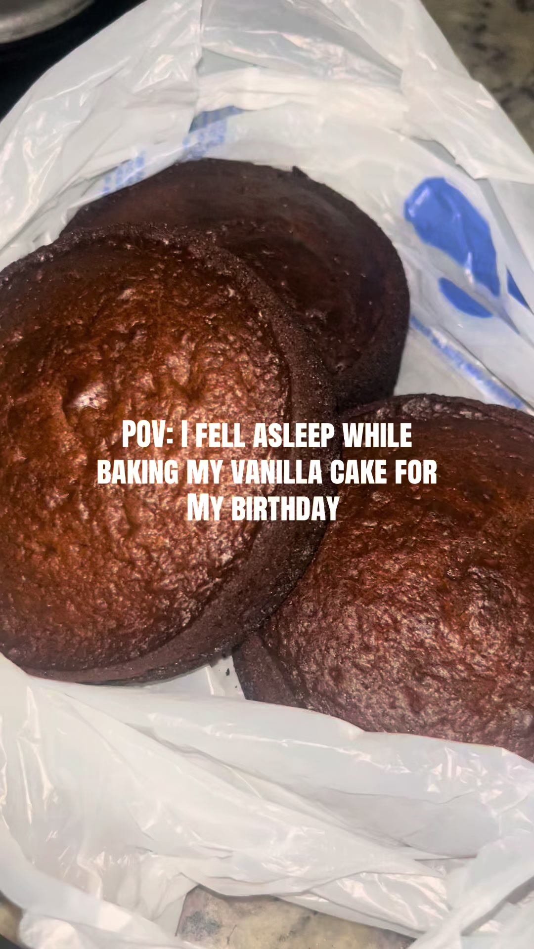 @Cake Lady 🎂 | Lo 🖤