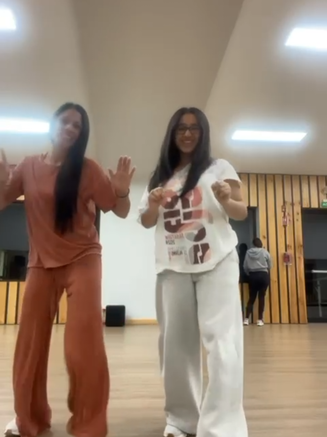 @Adriana Villalobos A