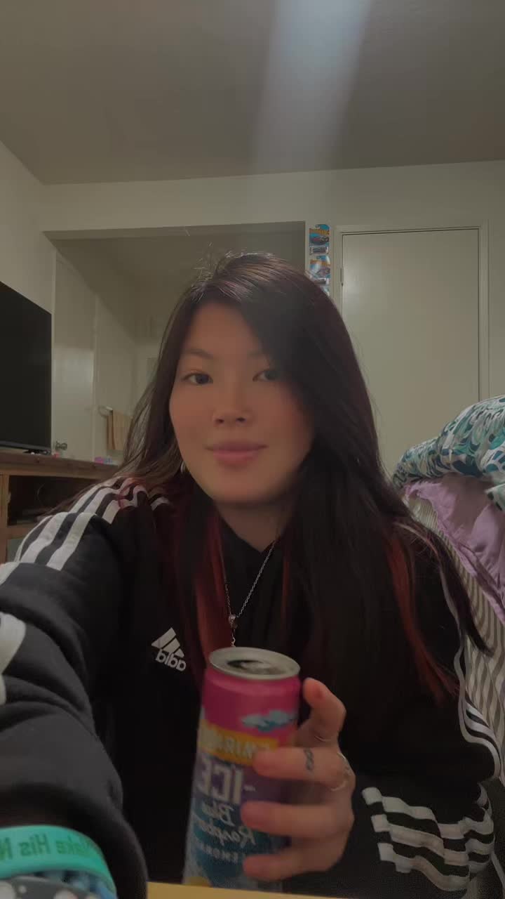 @Teighlor🤍🧃