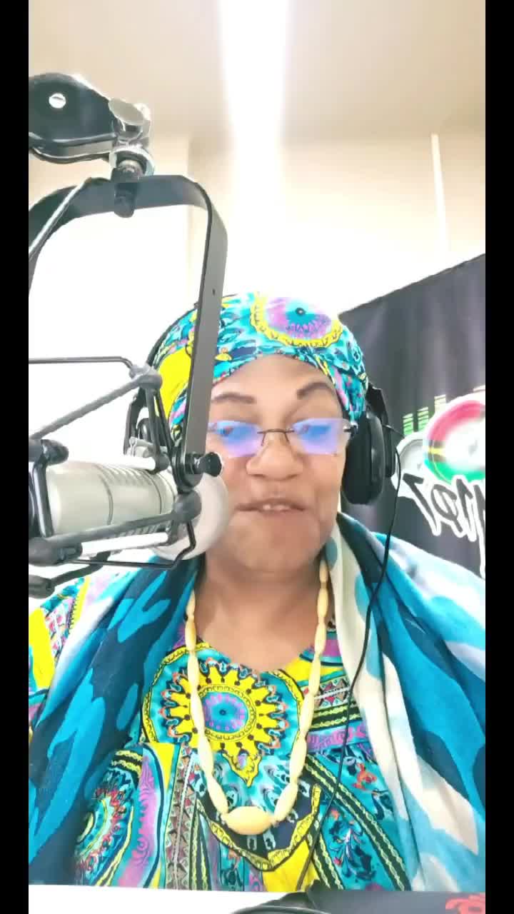@Kizzy Kalsakau