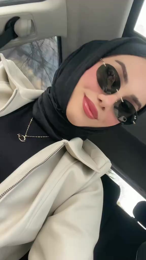 @Zeeyy34