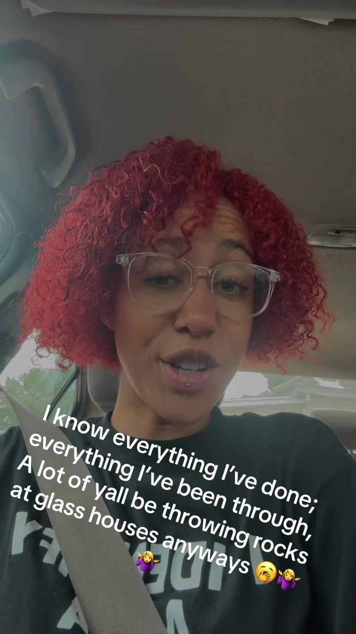 @hollimariee24