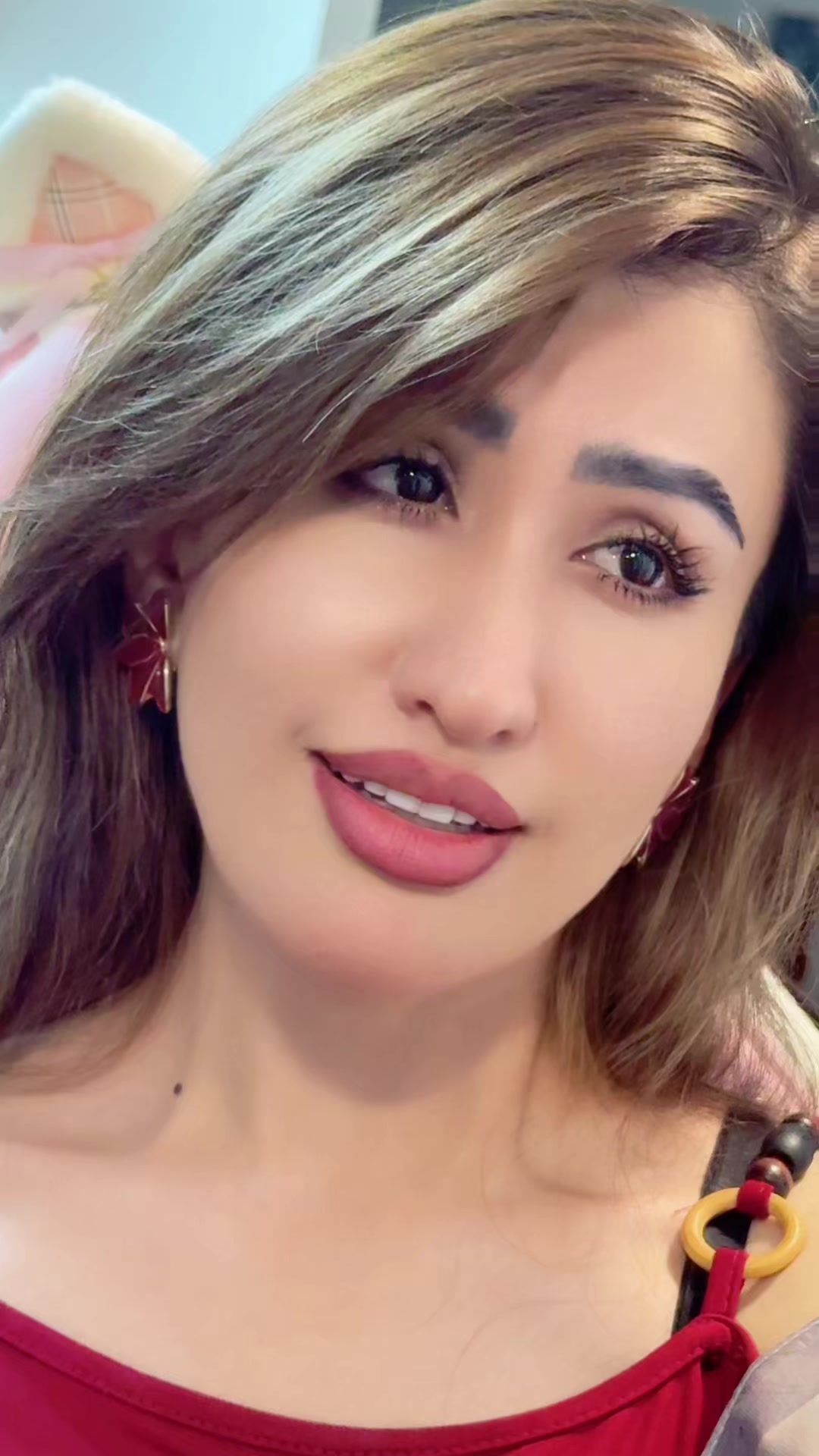 @ANNA🦋آنا.