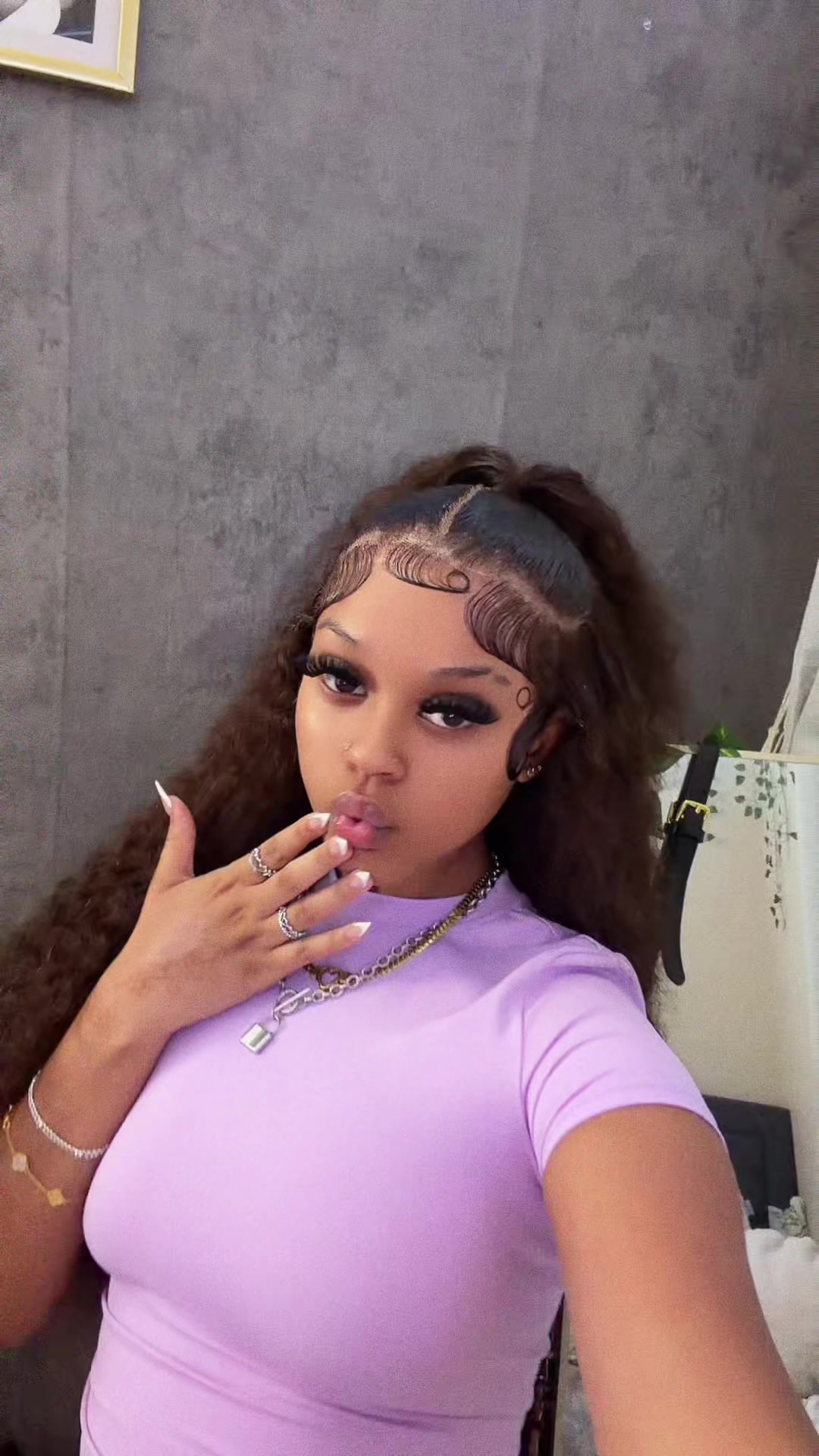 @doll .