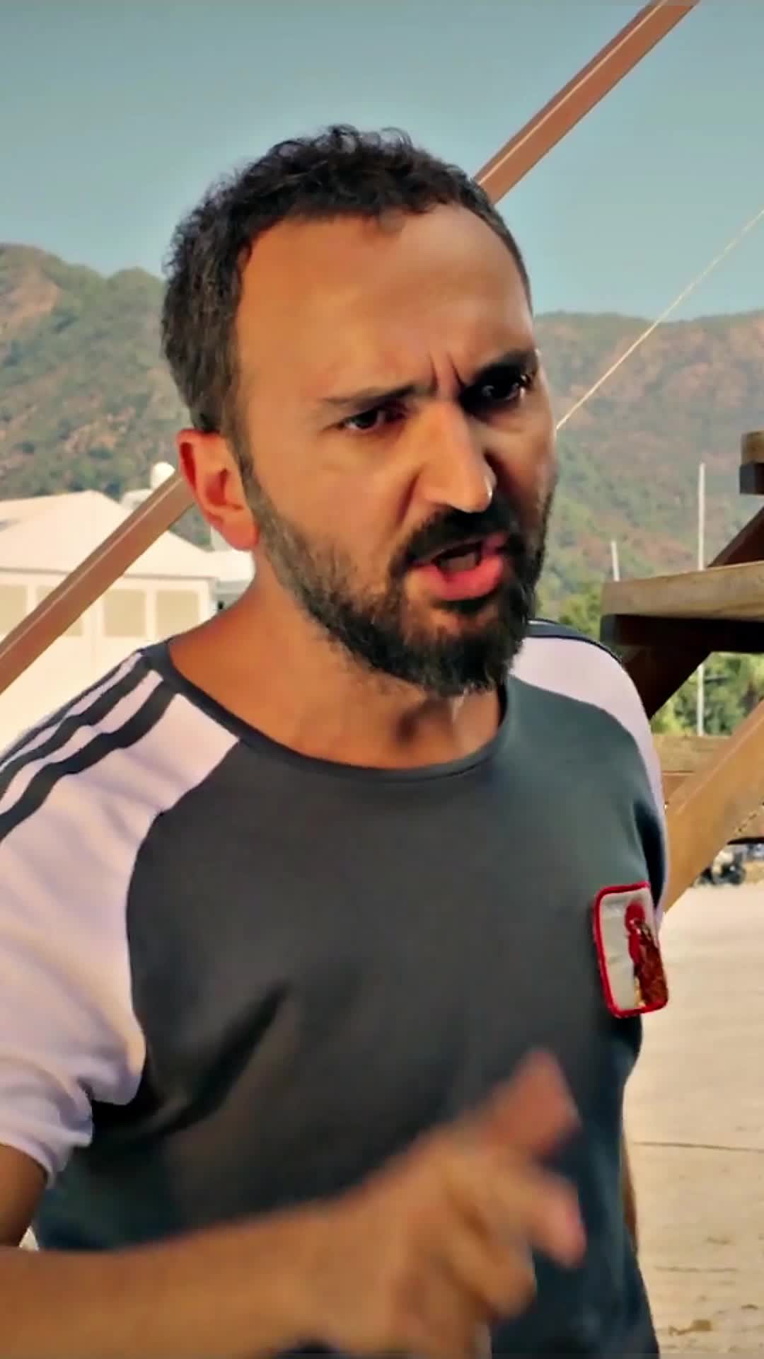 @ByCrombeR