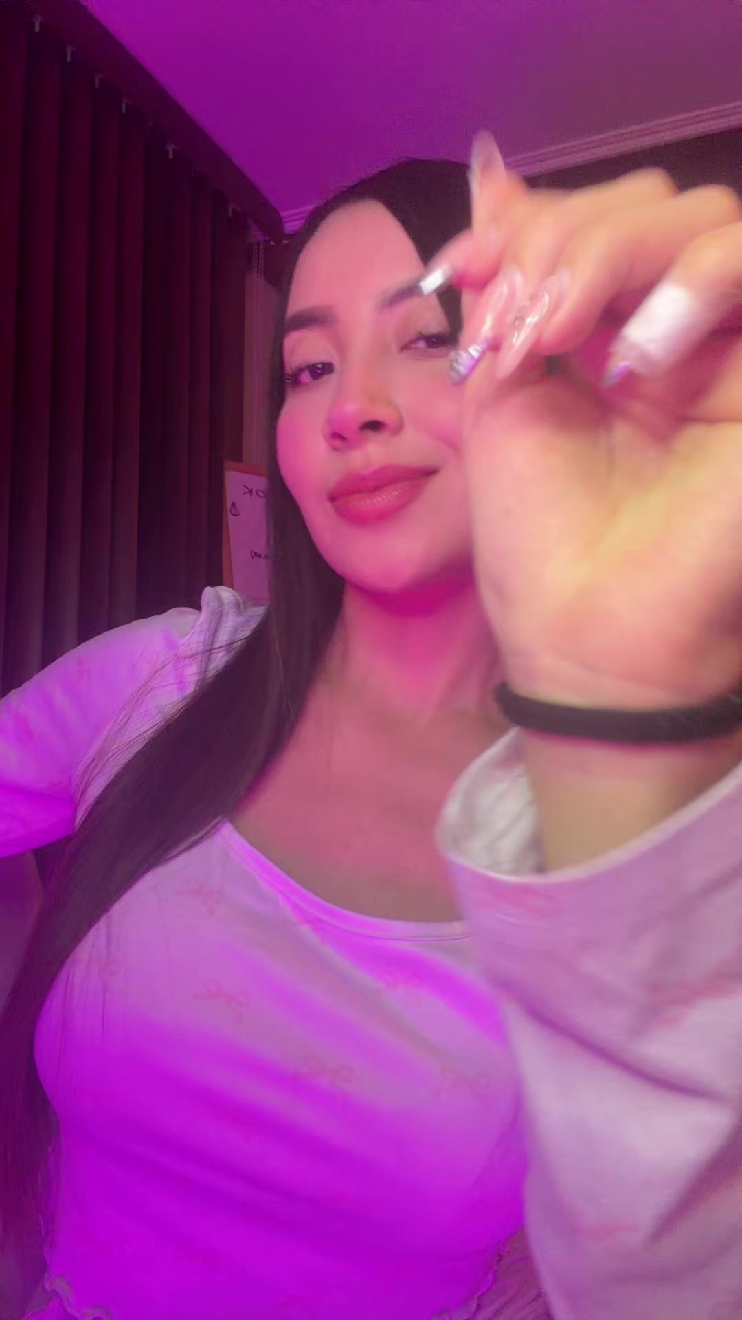 @valecadena23