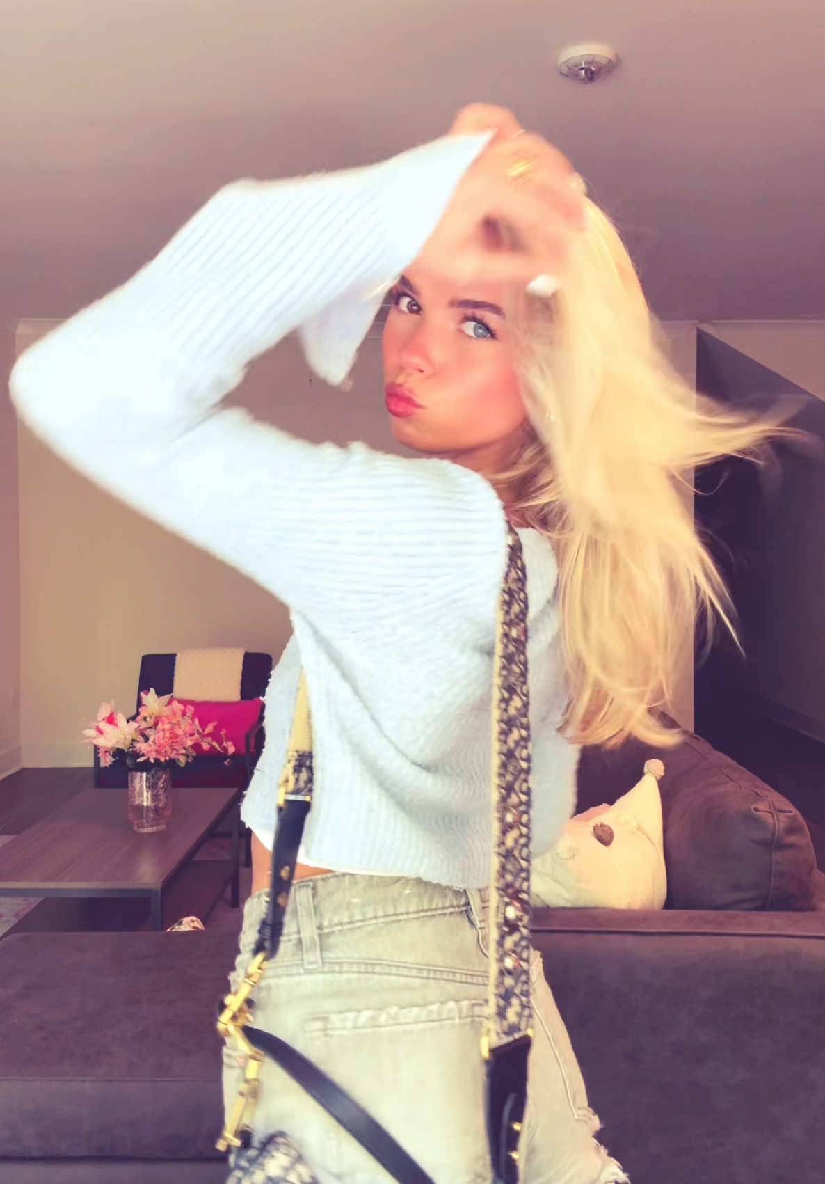 @caroline