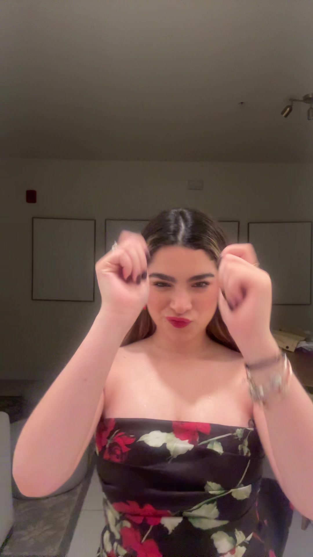 @Valentina B