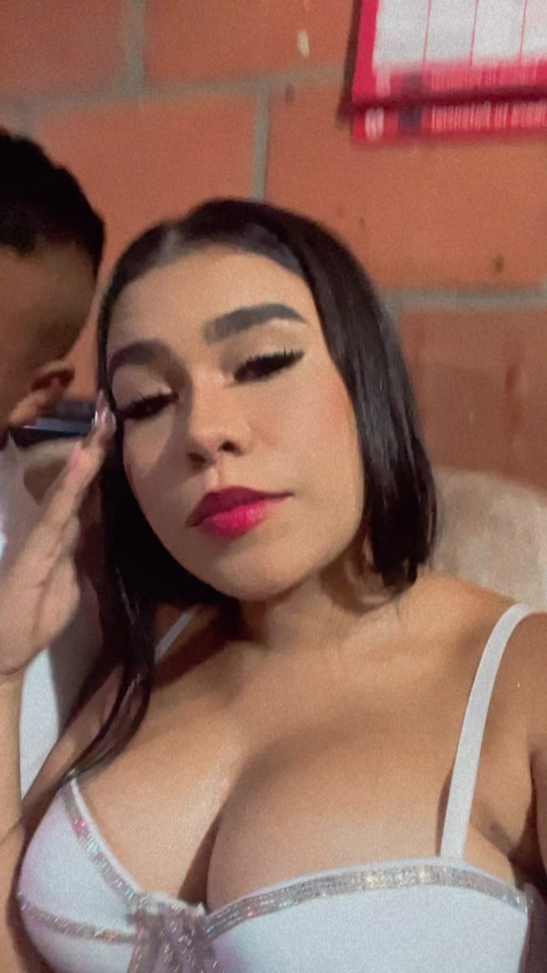 @Valen_201