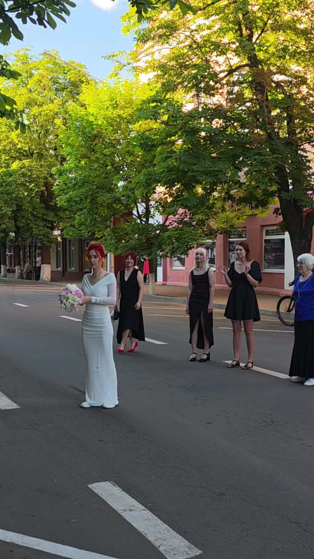 @Тётя Наташа в гостевом браке))