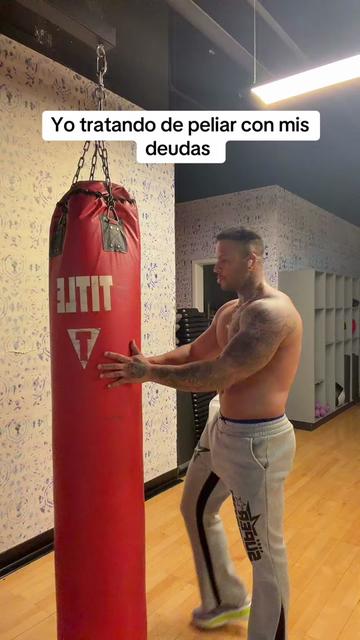 @Muñeco$