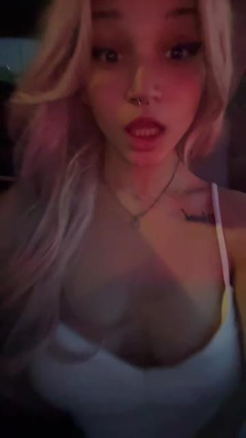 @️