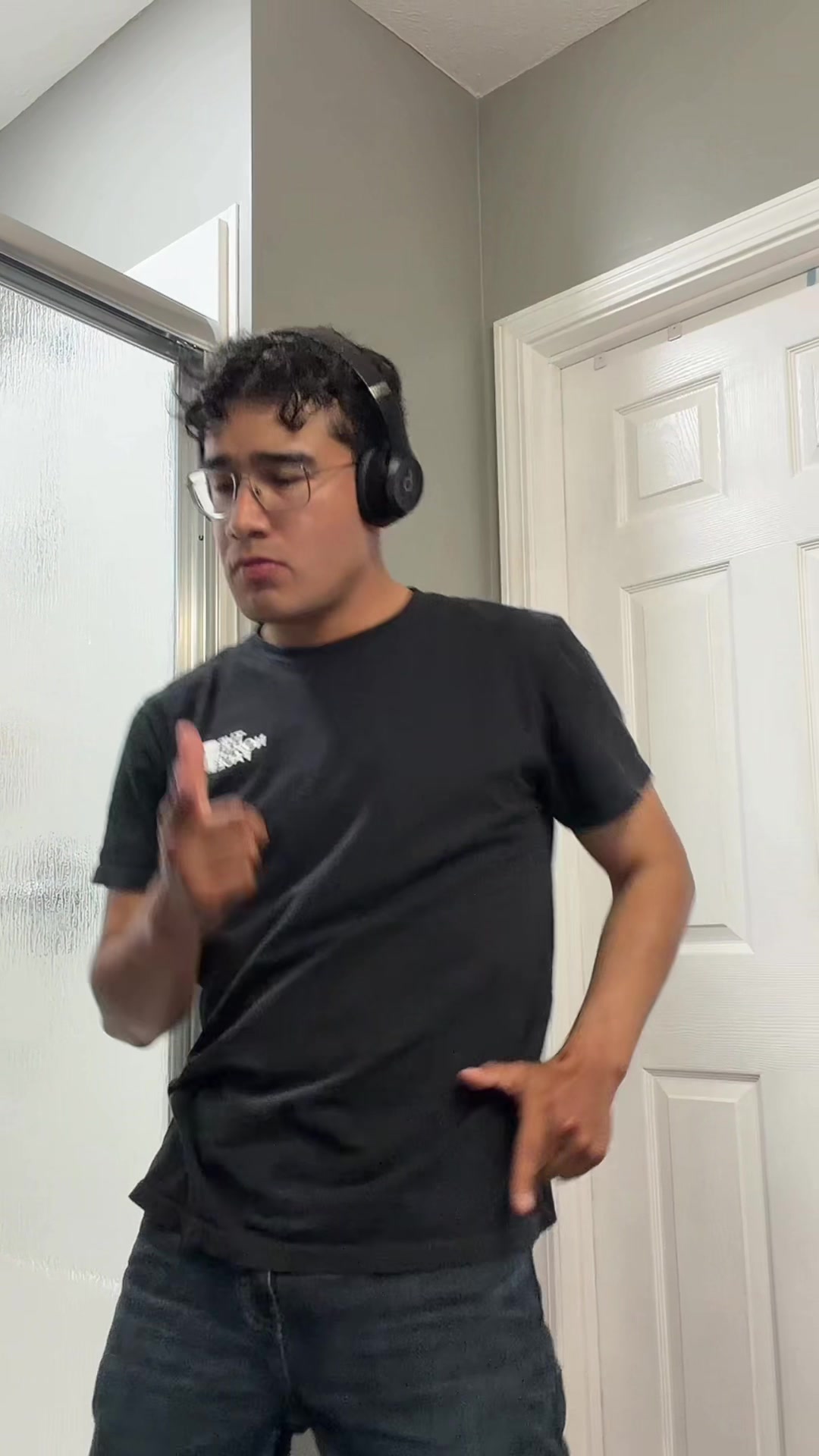 @CoolestdudeED