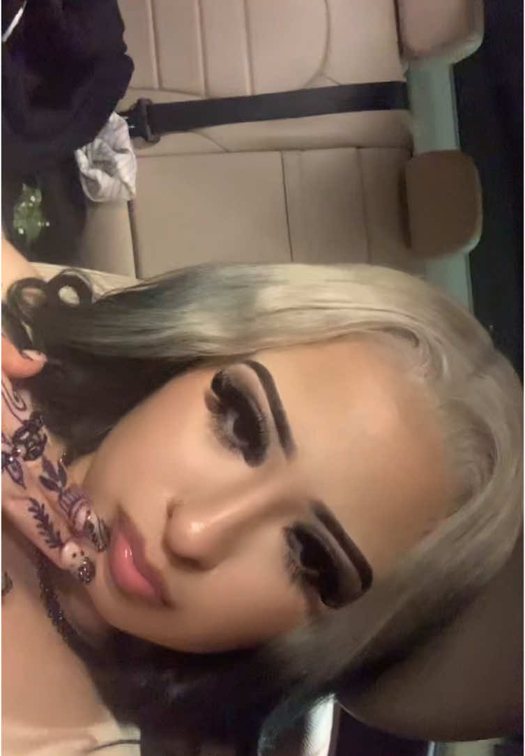 @laladabat