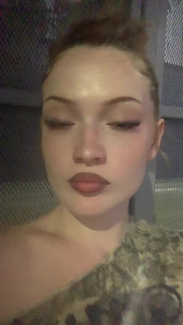 @💋