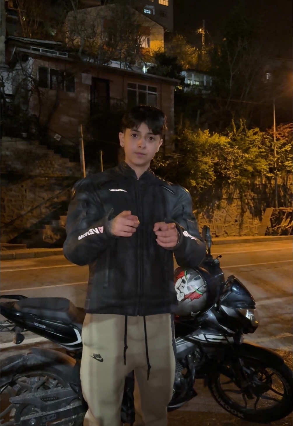 @Vierasien