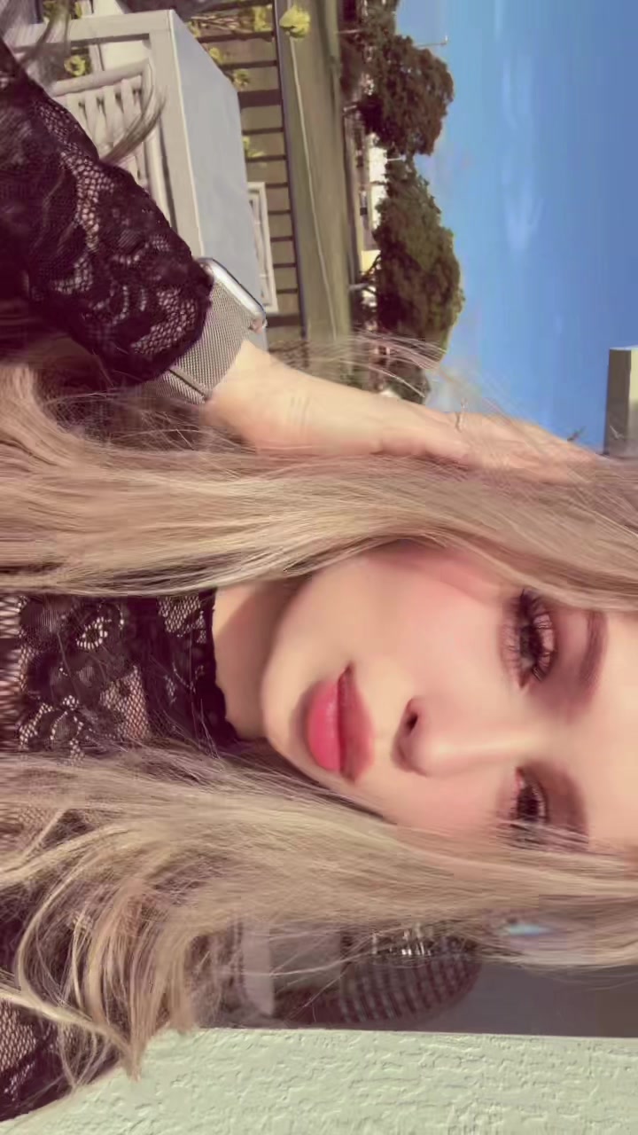 @karina
