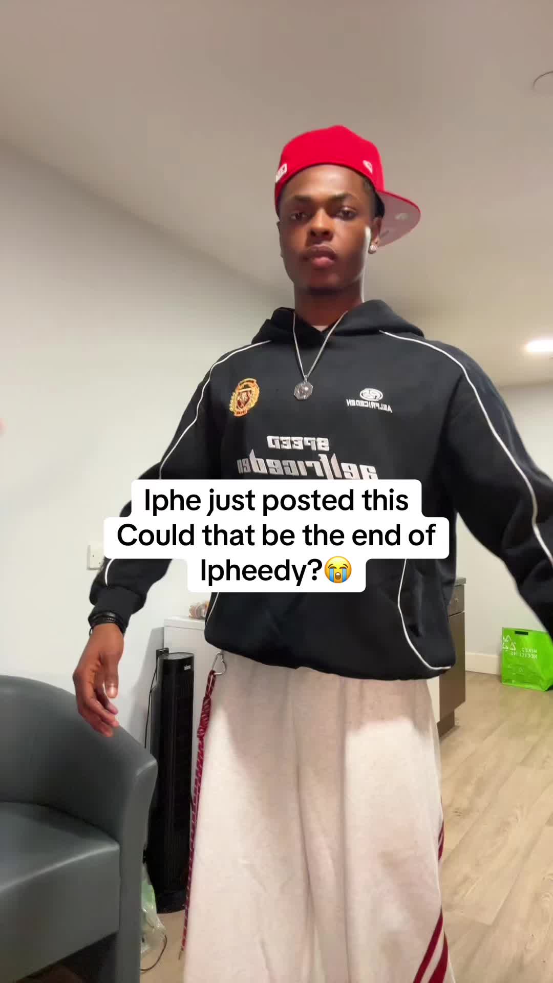 @iphe._clips