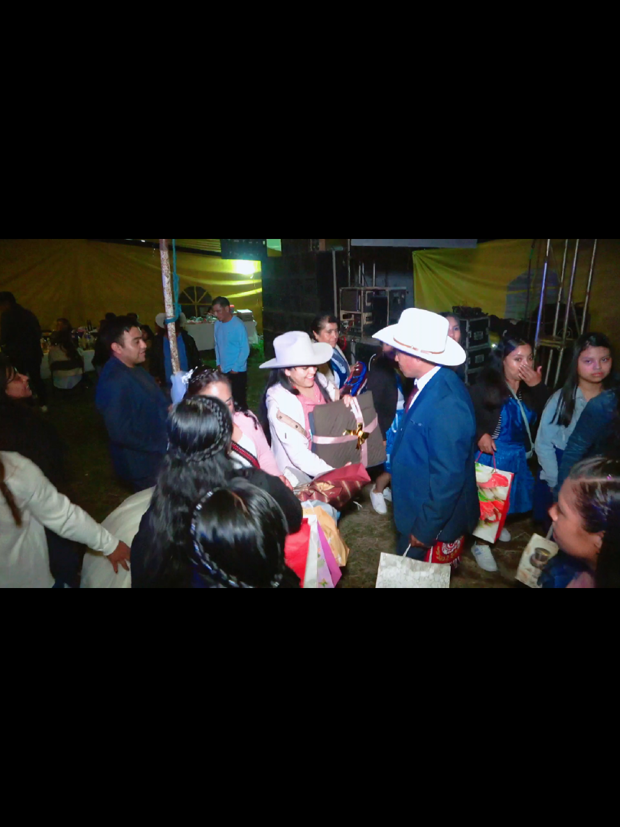 @Producciones Vania