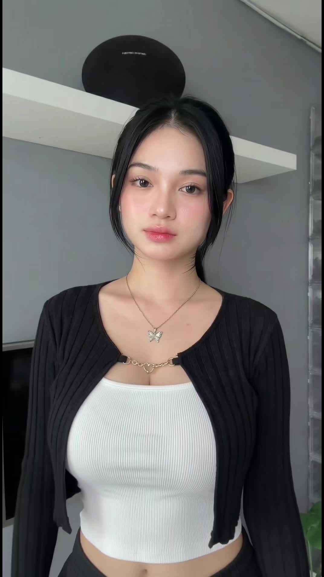 @flora0ne