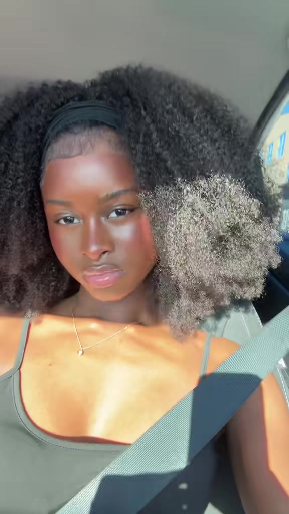 @Fayy 🧸🎀
