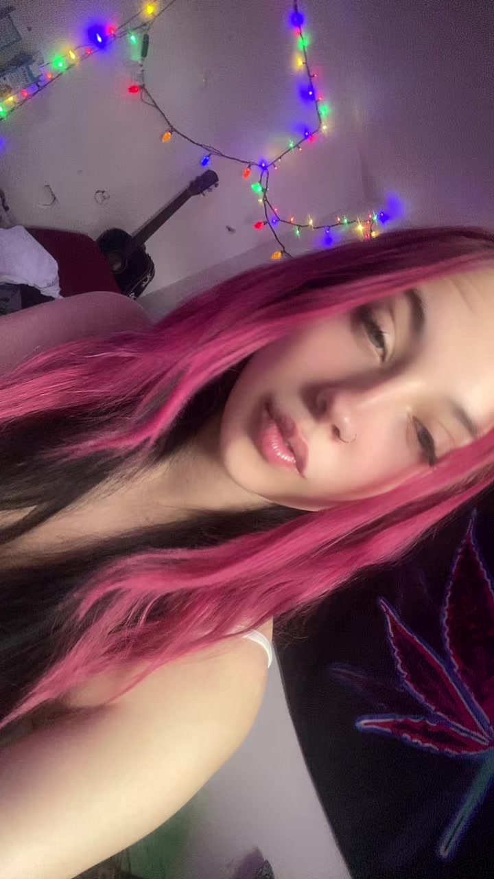 @LilRed 👑