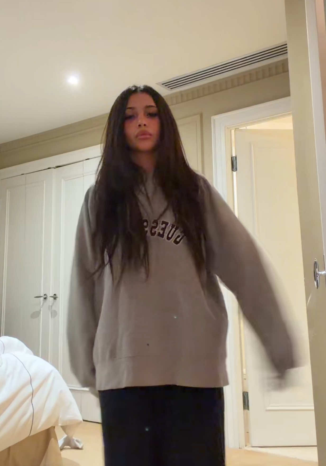 @demisux